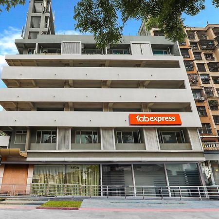 Hotel Fabexpress Liwa International Andheri East Bombaj Zewnętrze zdjęcie